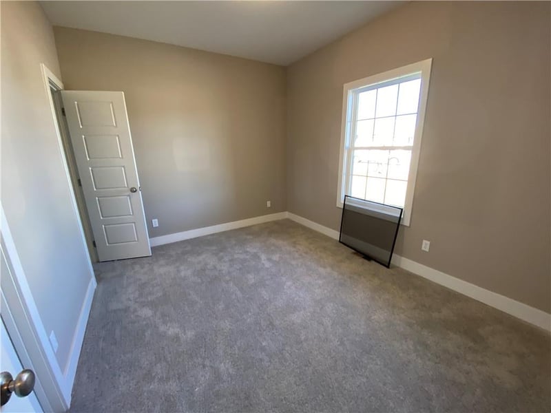 7470 N Lamar Dr, Kansas City, MO 64152