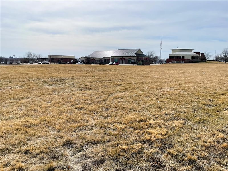 Lot 13 Municipal Cir, Raymore, MO 64083