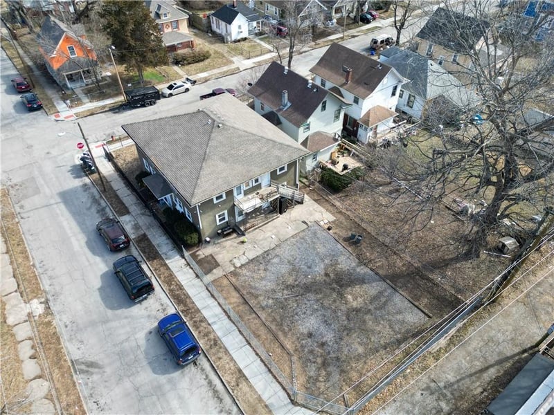 5121 Thompson Ave, Kansas City, MO 64124
