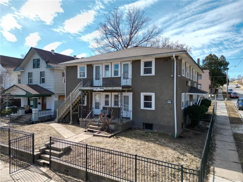 5121 Thompson Ave, Kansas City, MO 64124