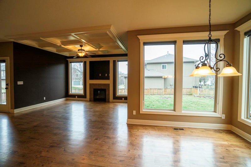 10741 W 163rd Ct, Overland Park, KS 66062