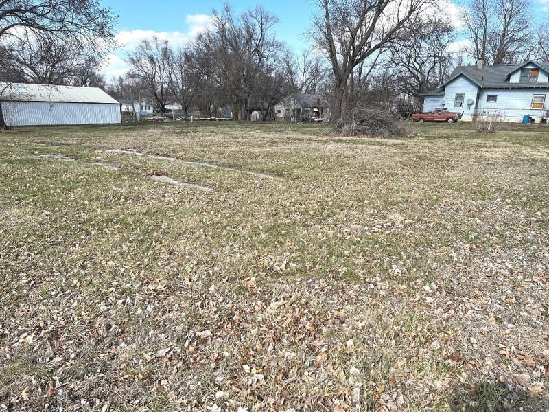 E Second St, Winston, MO 64689