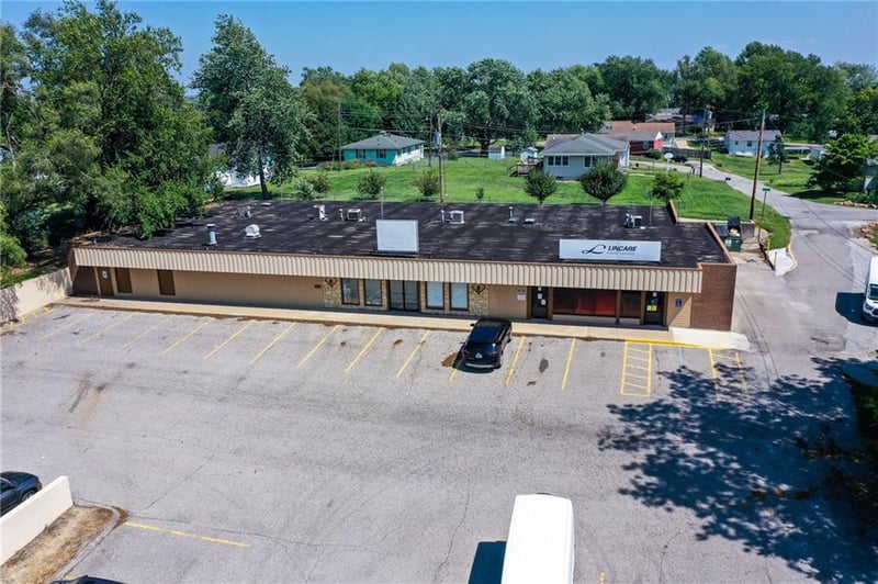 435-441 Belt Hw, St Joseph, MO 64506