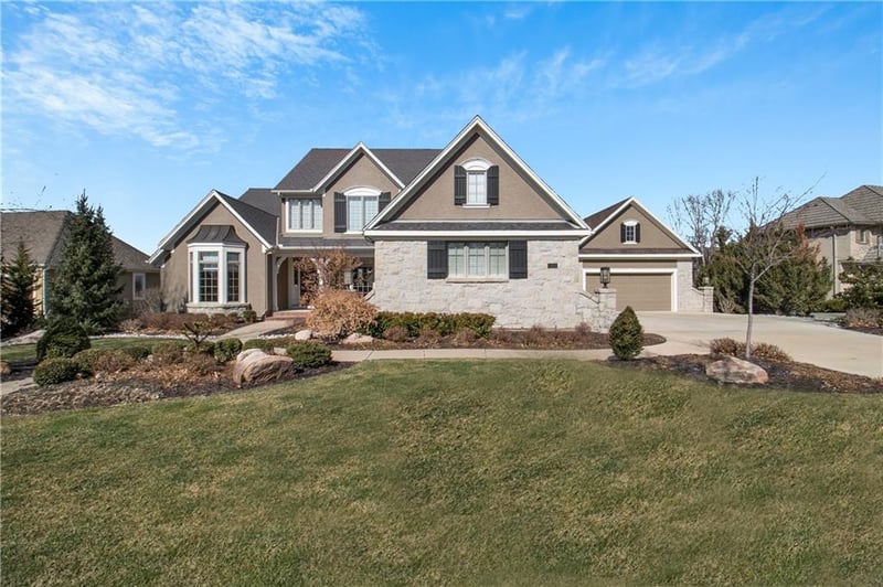 5612 Golden Bear Dr, Overland Park, KS 66223