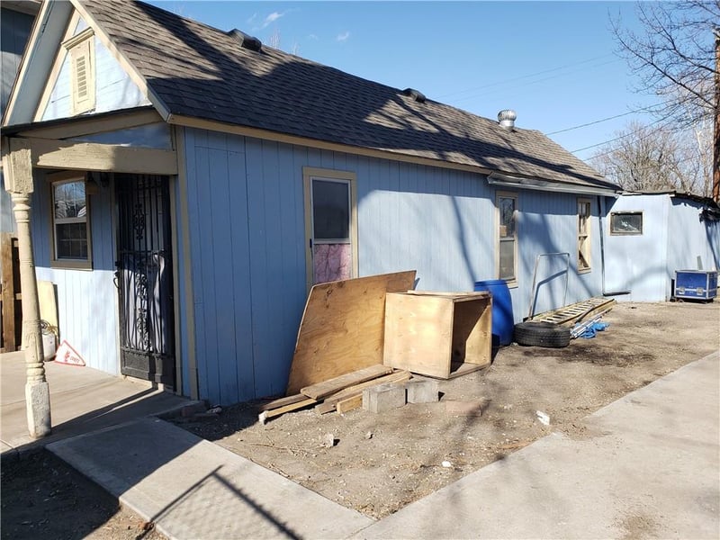 1021 N Kansas Ave, Kansas City, MO 64120