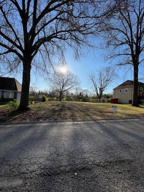 8937 Booth Ave, Kansas City, MO 64138