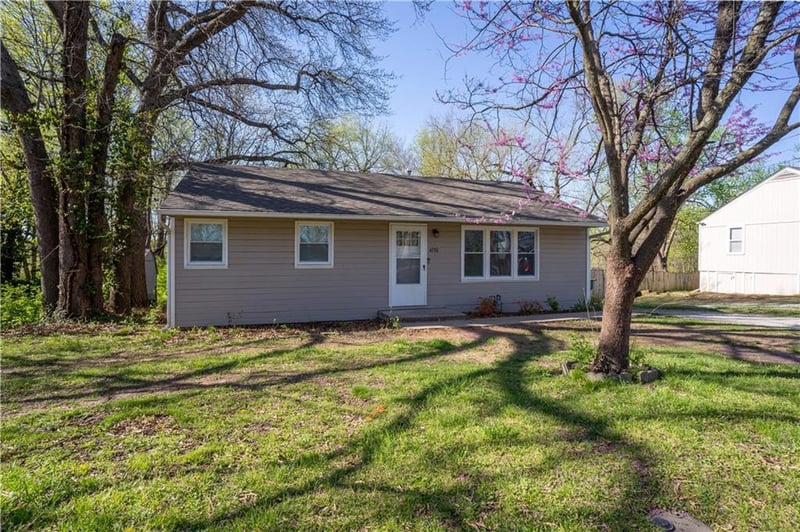 4730 Craig Ln, Overland Park, KS 66203