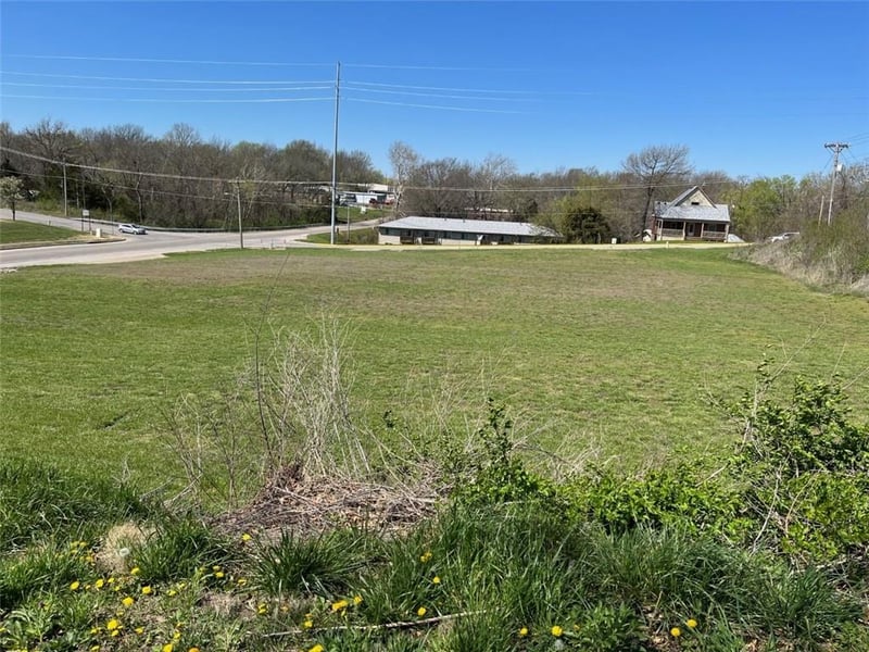225 Young St, Warrensburg, MO 64093