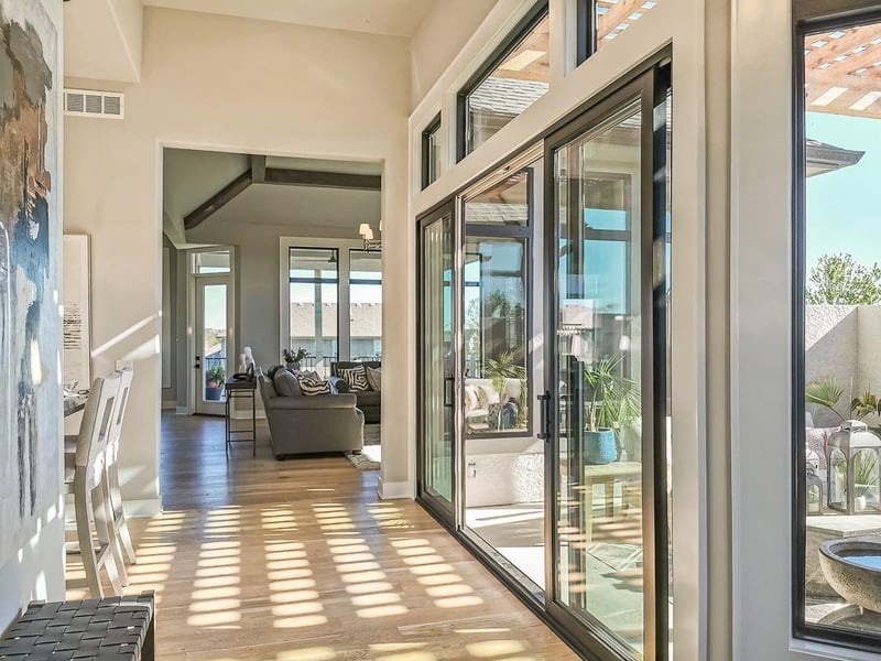 2908 102nd St, Kansas City, MO 64155