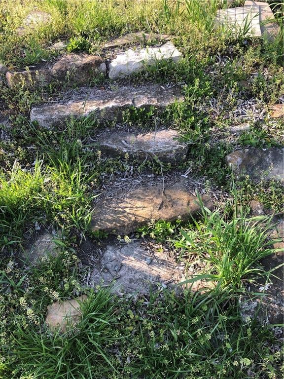 2046 Buck Creek Rd, Perry, KS 66073