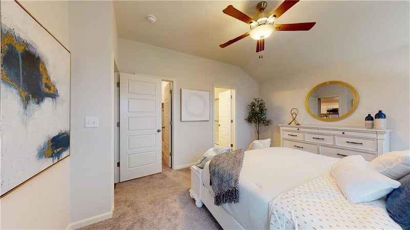 8033 6th Ter, Blue Springs, MO 64014