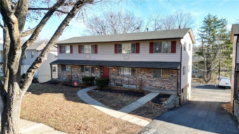 8443-49 Lowell Ave, Overland Park, KS 66212