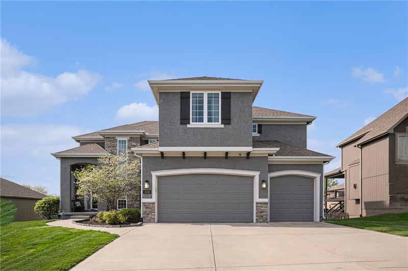 2409 NE 111th St, Kansas City, MO 64155