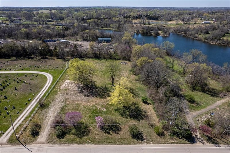7101 W 191st St, Stilwell, KS 66085