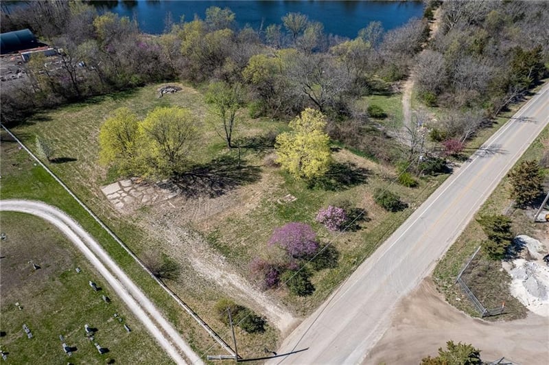 7101 W 191st St, Stilwell, KS 66085