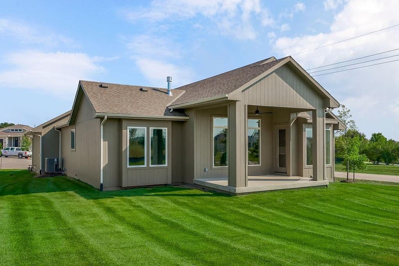 3903 158th Ter, Overland Park, KS 66224