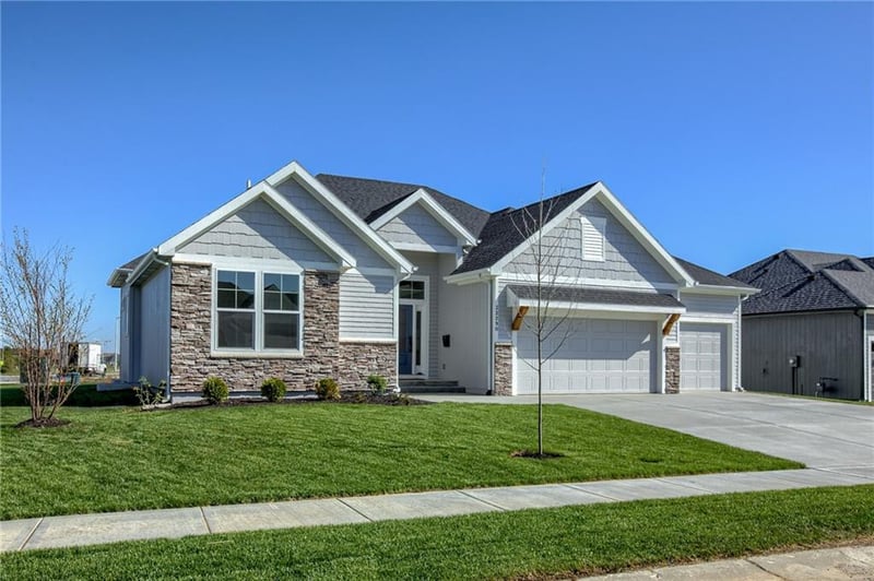 32290 165th St, Gardner, KS 66030