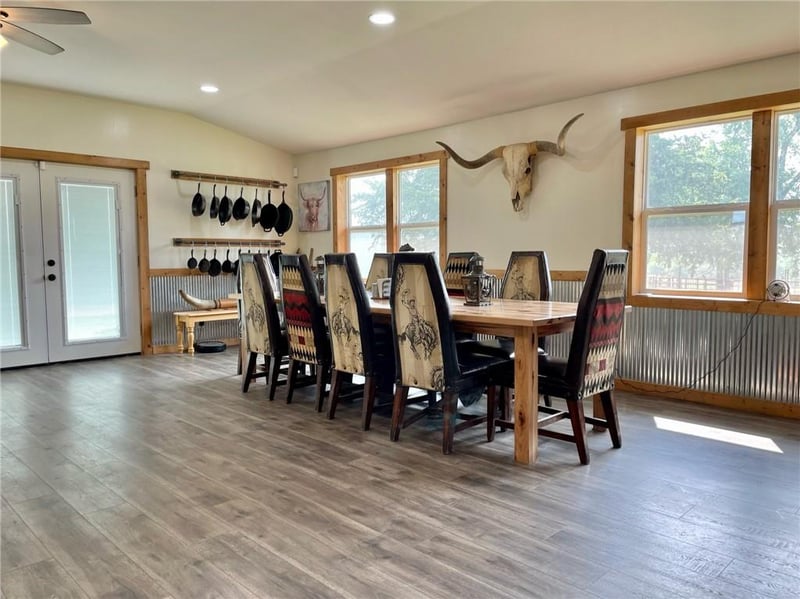 89 SW 62nd Ave, Trenton, MO 64683