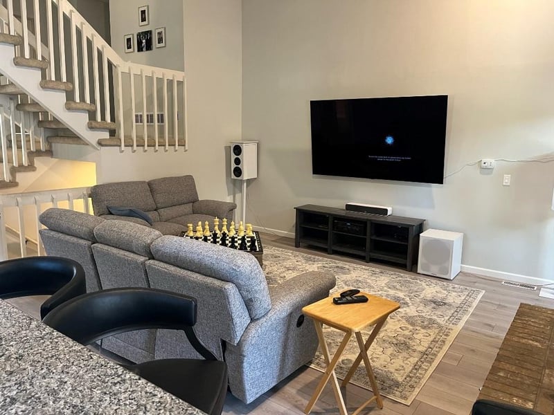 8545 Westgate St, Lenexa, KS 66215