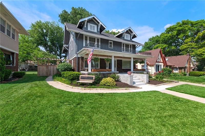 3628 Gladstone Blvd, Kansas City, MO 64123
