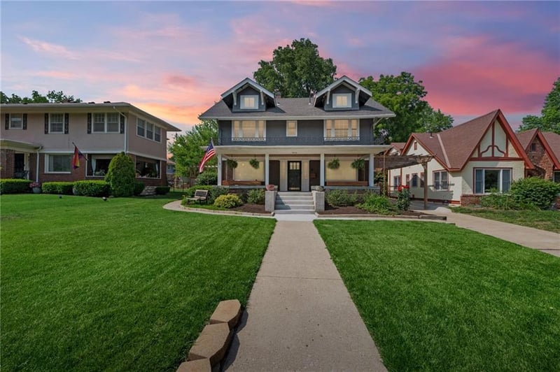 3628 Gladstone Blvd, Kansas City, MO 64123