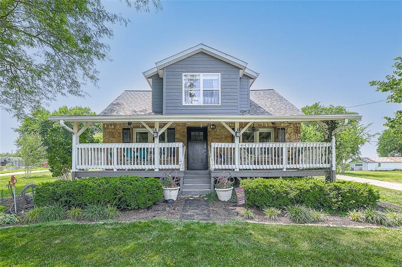 12625 214th St, Linwood, KS 66052