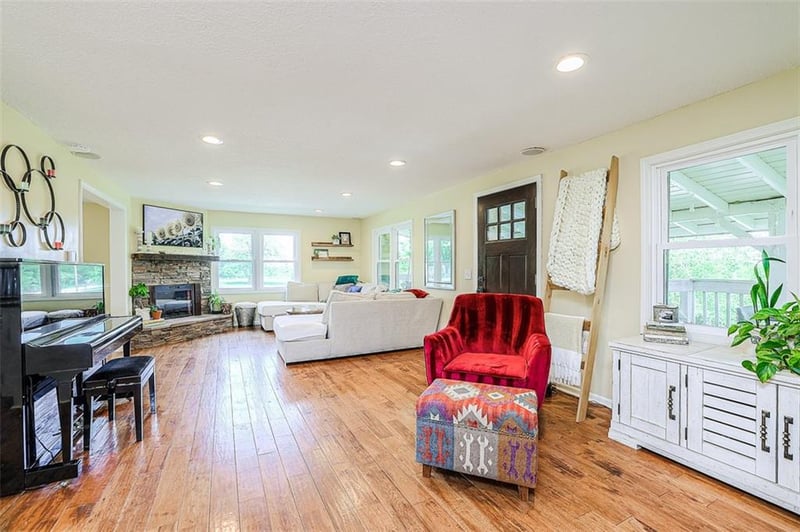12625 214th St, Linwood, KS 66052
