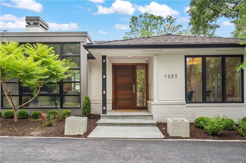 1257 W 57th St, Kansas City, MO 64113