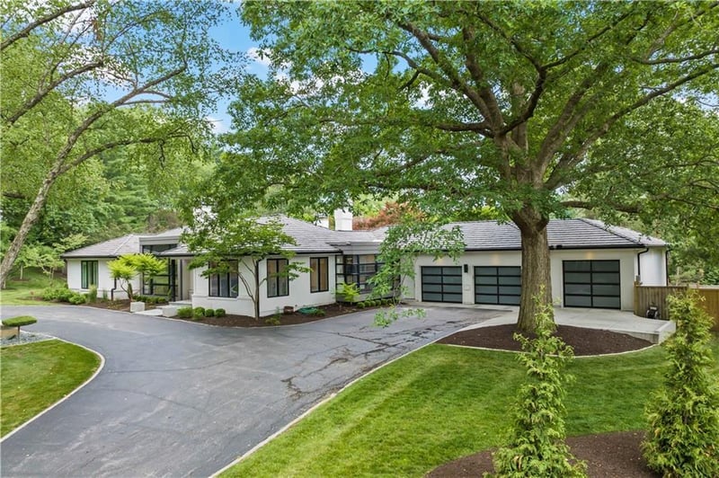 1257 W 57th St, Kansas City, MO 64113