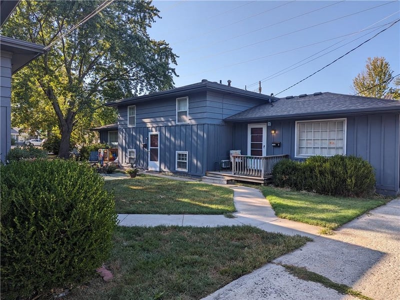 1900-02 Kentucky St, Lawrence, KS 66044