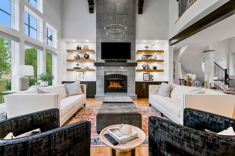 15905 Bond St, Overland Park, KS 66221