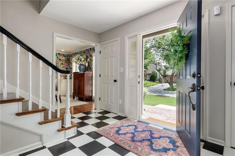3912 W 102nd St, Overland Park, KS 66207
