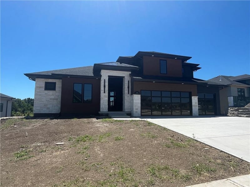 12311 W 170th Ter, Overland Park, KS 66062