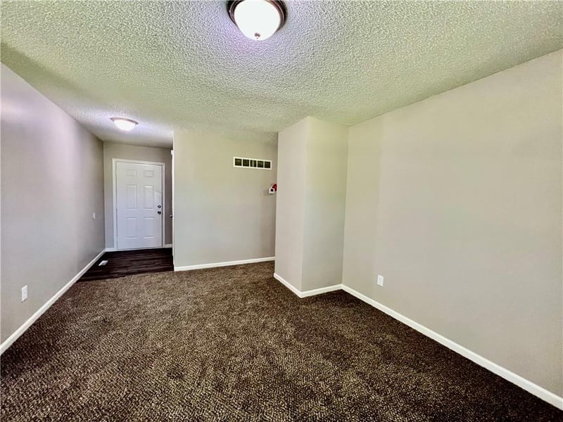 4513 Eckles Rd, Sibley, MO 64088