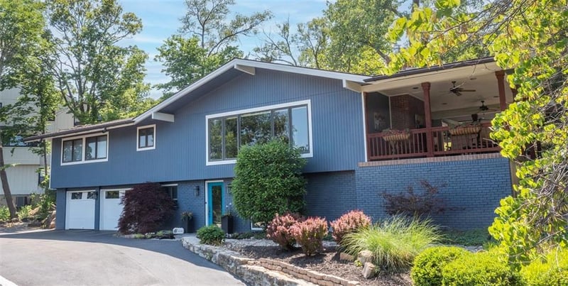 284 Terrace Trl, Lake Quivira, KS 66217