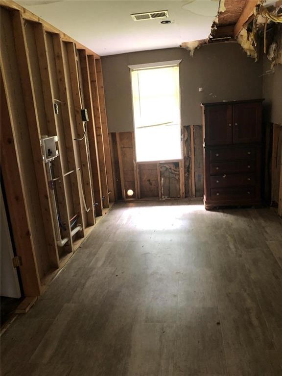 208 Jones St, Levasy, MO 64066