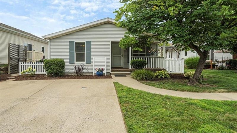 7912 NW 122nd St, Kansas City, MO 64163
