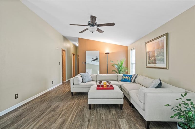 7912 NW 122nd St, Kansas City, MO 64163