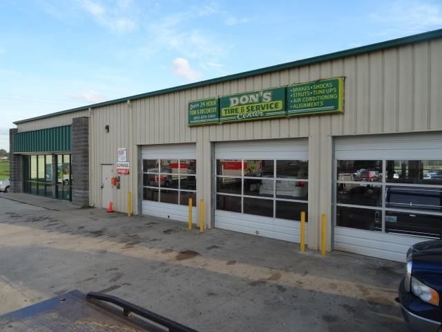 106 Sunset View St, Butler, MO 64730