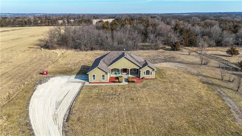 19809 Mather Rd, Sedalia, MO 65301
