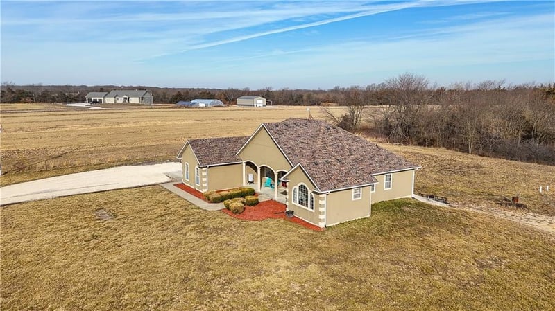 19809 Mather Rd, Sedalia, MO 65301