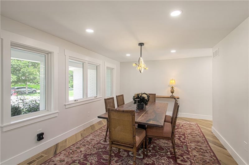 6807 Broadmoor St, Overland Park, KS 66204
