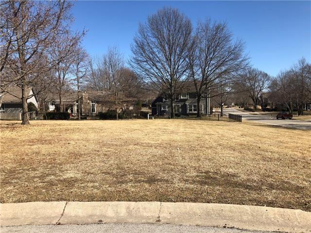 400 Cole Younger Ct, Lee's Summit, MO 64082
