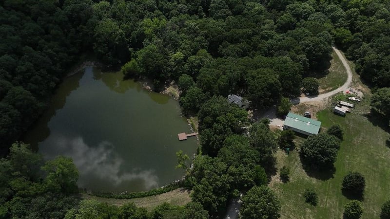 7998 Lane Rd, Mound City, KS 66056