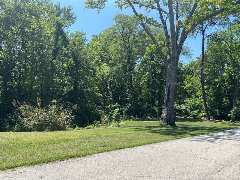 712 23rd St, Independence, MO 64055