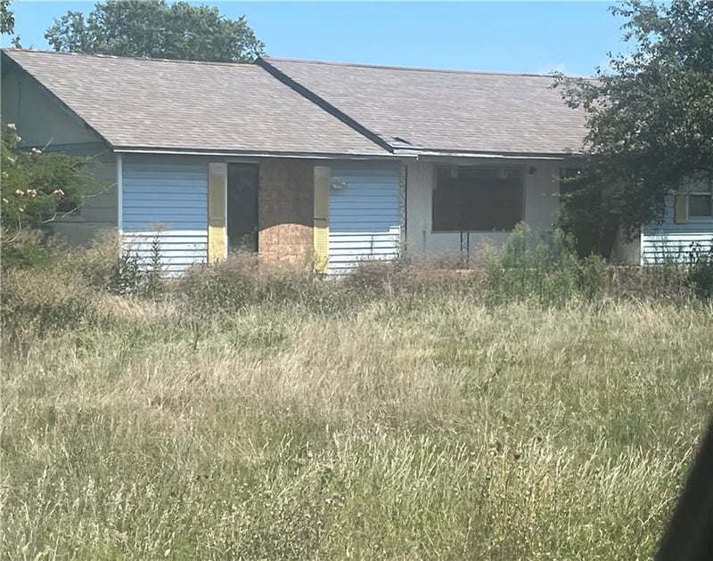 10532 Ks 31 Hw, Blue Mound, KS 66010