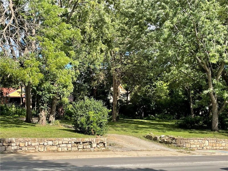 4417 Rainbow Blvd, Kansas City, KS 66103