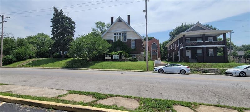 103 N 13th St, Kansas City, KS 66102