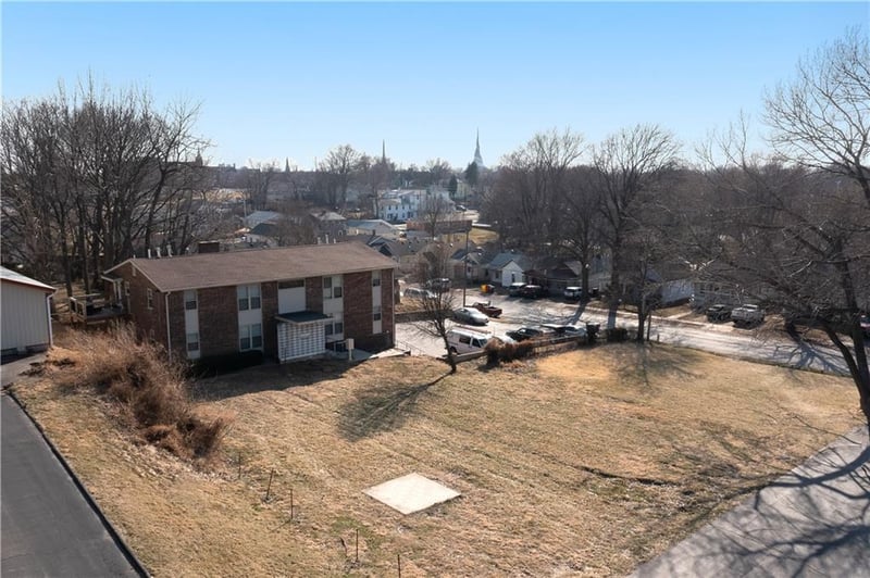 525 N Osage St, Independence, MO 64050