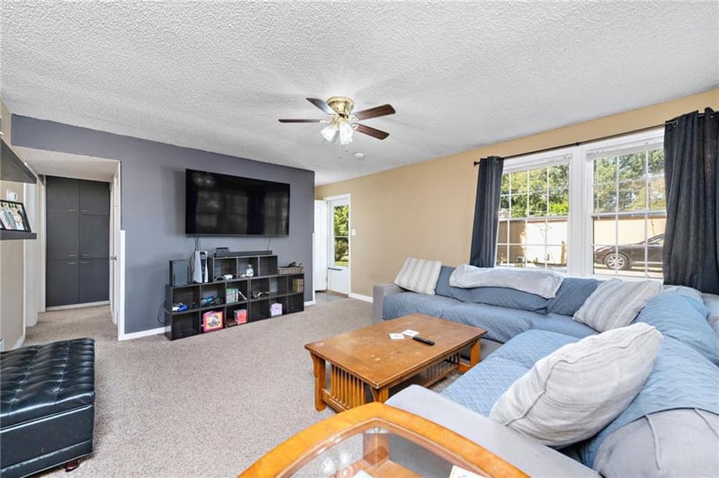 4613 NW Klamm Rd NW, Riverside, MO 64150